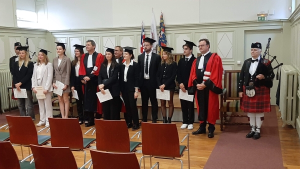 Cérémonie de remise des diplômes de l’Université de Cambridge